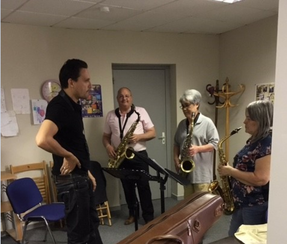 LA SCUOLA Saxophone LA SCUOLA Saxophone